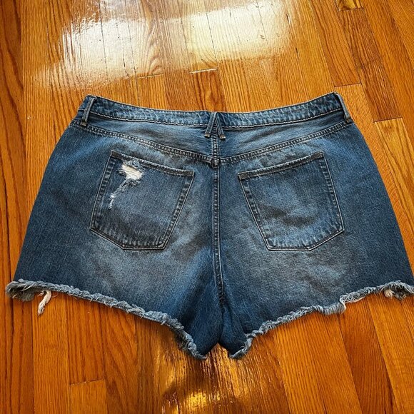 Good American Size 18 Denim Distressed Shorts - Picture 5 of 8